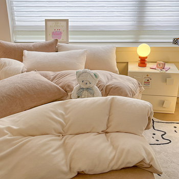 Piens velūra gultas pārklājs, vienkrāsains; audums: twill; druka un krāsošana: reaktīvā druka