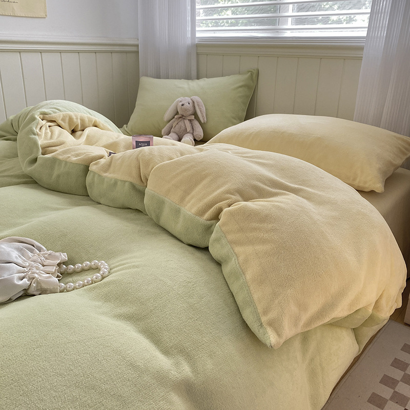 Piens velūra gultas pārklājs, vienkrāsains; audums: twill; druka un krāsošana: reaktīvā druka