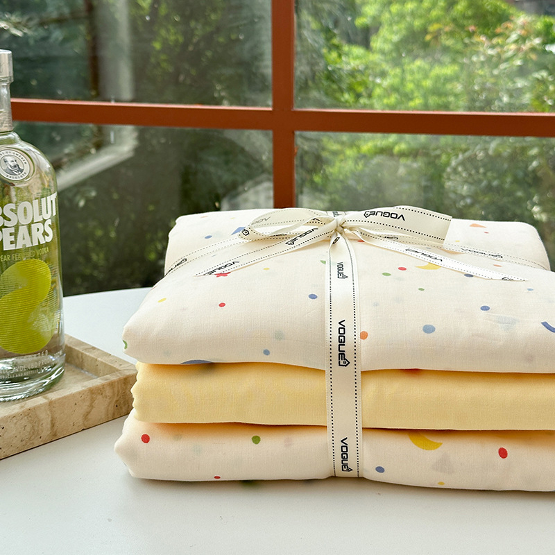 Divslāņu kokvilnas marlītes pārvalks segai – 100% kokvilna, reaktīvā drukāšana un krāsošana, ziedu raksts, četrgabala komplekts, svars 2000–2500 g