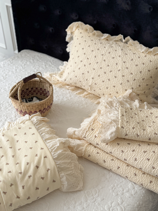 Francijas stila lielā mežģīņu gultas pārklājs komplekts ar augu un ziedu rakstu, twill audums, reaktīvā drukāšana un krāsošana, materiāls: zīda ziedu motīvi