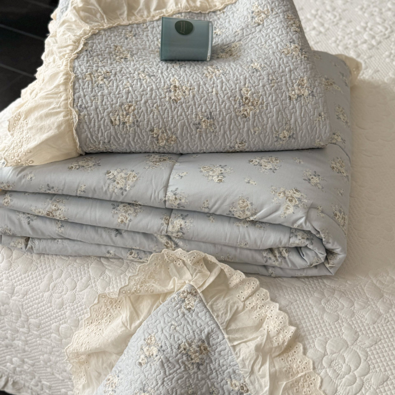 Francijas stila lielā mežģīņu gultas pārklājs komplekts ar augu un ziedu rakstu, twill audums, reaktīvā drukāšana un krāsošana, materiāls: zīda ziedu motīvi