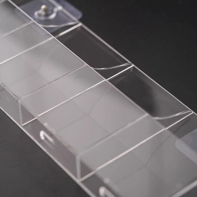 ABS sieninis laikiklis saugojimui nuotolinėms ir telefonams — šiuolaikinis minimalistinis stilius, saugojimas ir organizavimas, pritaikymas įmanomas