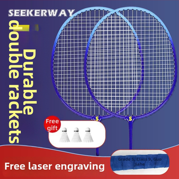 Badmintona rakete studentiem — oglekļa šķiedras rāmis, neilona auklas, vidēja stingrība stienim