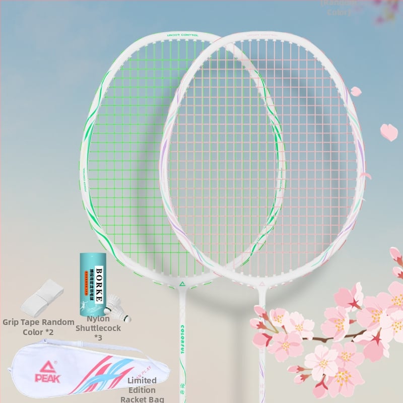 Badmintona rakete ar oglekļa šķiedras rāmi (svars 85-89 g; rokturis G5; tiešais sitiens; vidēja stingrība)