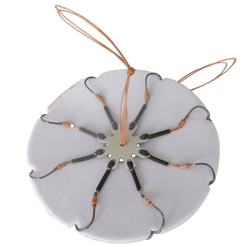 Zivju āķu komplekts – astoņskājains āķis, bez asmens, griežama plāksne un kvadrātveida ēdams jūras makšķerēšanai