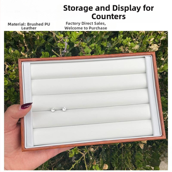 Rotaslietu izstādīšanas trauks ar apstiprinātu privāto zīmolu, 2023. gada pavasaris, mākslas stils