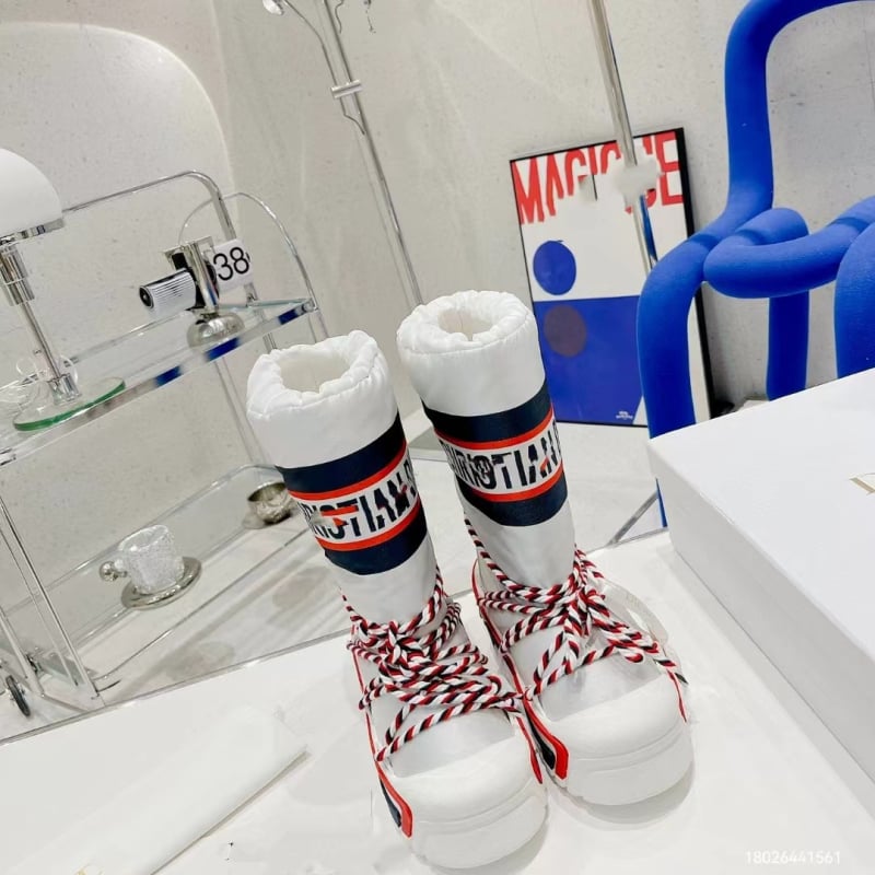 Moteriški žieminiai sniego botai su aukštu viršumi, klininis kulnas, šilkinis viršus, guma padas, avių velūro įdėklas