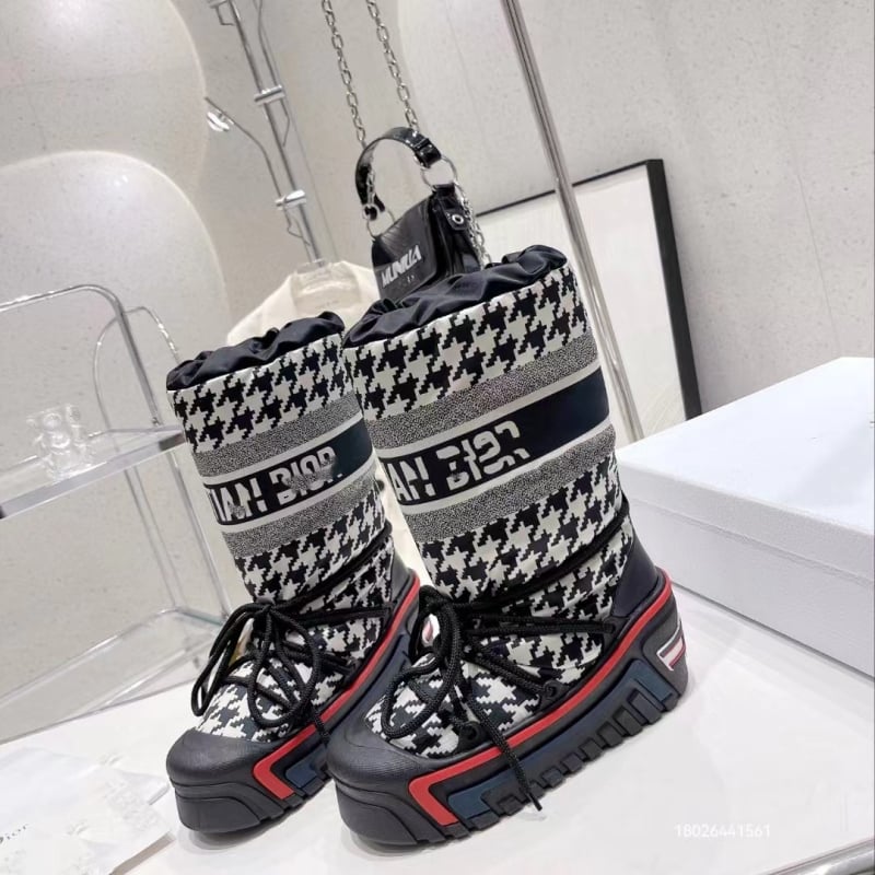 Moteriški žieminiai sniego botai su aukštu viršumi, klininis kulnas, šilkinis viršus, guma padas, avių velūro įdėklas