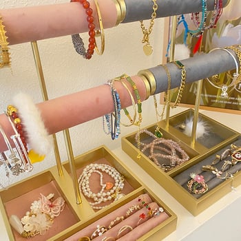 Rotaslietu izstādes statīvs, metāla rāmis, piecu stāvu, samta korpuss, ražošanas process: dzelzs