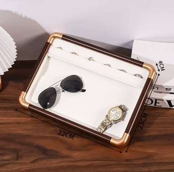 Viengabala koka rotaslietu izstādīšanas trauks, retro forma, senatnīgs stils, masīvs koks, locīšanas konstrukcija