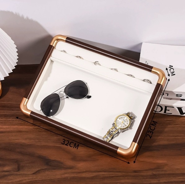 Viengabala koka rotaslietu izstādīšanas trauks, retro forma, senatnīgs stils, masīvs koks, locīšanas konstrukcija