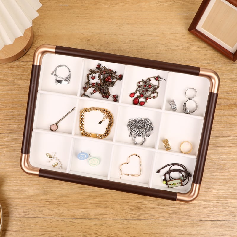 Viengabala koka rotaslietu izstādīšanas trauks, retro forma, senatnīgs stils, masīvs koks, locīšanas konstrukcija