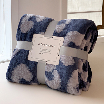 Nordiskā Coral Fleece sega, 1400 g, Pavasaris–Rudens, Poliesters