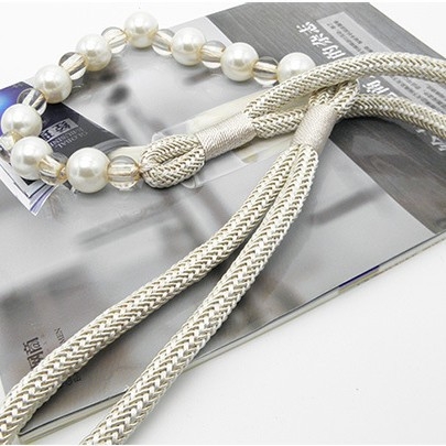 Aizkaru pērlīšu siksņa ar kristāla āķi (Zīmols: Other; Materiāls: Audums; Stils: Pastoraālais)