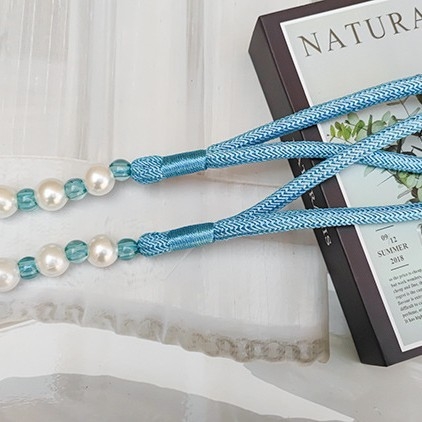 Aizkaru pērlīšu siksņa ar kristāla āķi (Zīmols: Other; Materiāls: Audums; Stils: Pastoraālais)