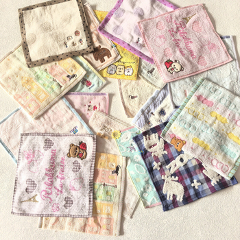 Kvadrātveida lakatiņš no 100% kokvilnas, bez vīšanas diegiem, izšuvumi un Jacquard tekstūra, 30 g, uzsūkšana 21–25 s