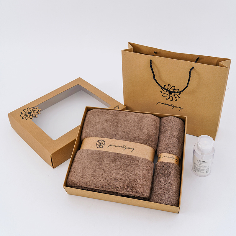 Darivani set ručnika od mikrovlakana, dva komada u kutiji, 550 g, marki Brocade Cotton Time, s tiskanim logom