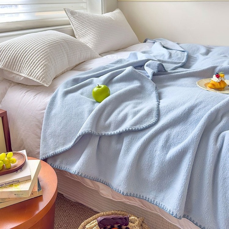 Dvielu sega – kašmīra imitācija, poliestera šķiedra, 0.55–1.0 kg, ziema, reaktīvā drukāšana