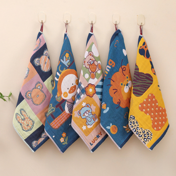 Tīras kokvilnas gāzes kvadrātveida dvielis, 32s diegs, žakarda audums, ūdens uzsūkšanās 0–5 s