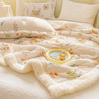 Pastorāla vilnas sega ar florālu rakstu