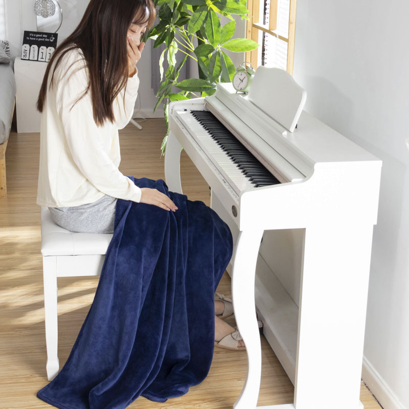 Šalles pleds, divslāņu vai vienslāņu, mitrumu uzsūcošs, silts, poliestera audums, pavasaris un rudens