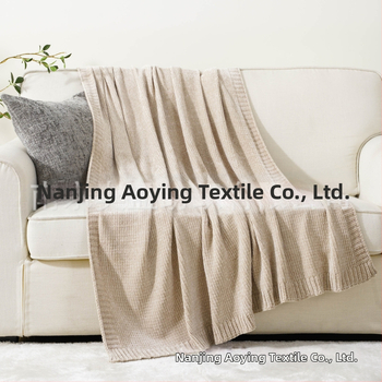 Chenille pleds dīvānam, poliesters, bieza adījums, vienkrāsains, 860–910 g, pielāgojams