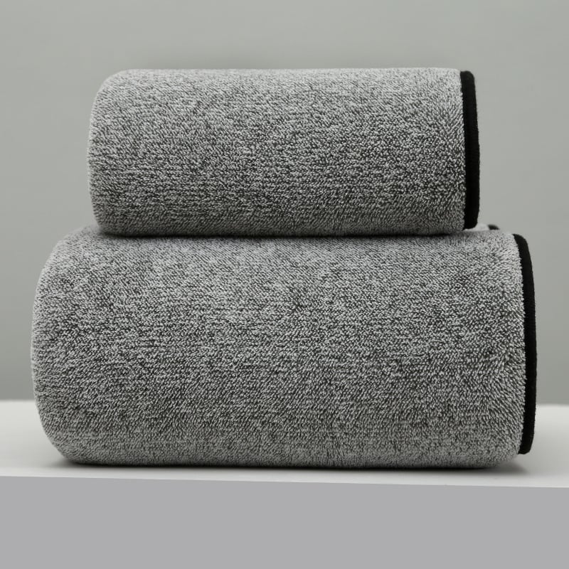 Koralā velūra vannas un sejas dvielis ar mākoņu rakstu, absorbē ūdeni, ātri žūst, bez šķembām, mīksta mala ar šuvēm, 85/15 poliesters, svars 80–100 g, iespējama pielāgošana