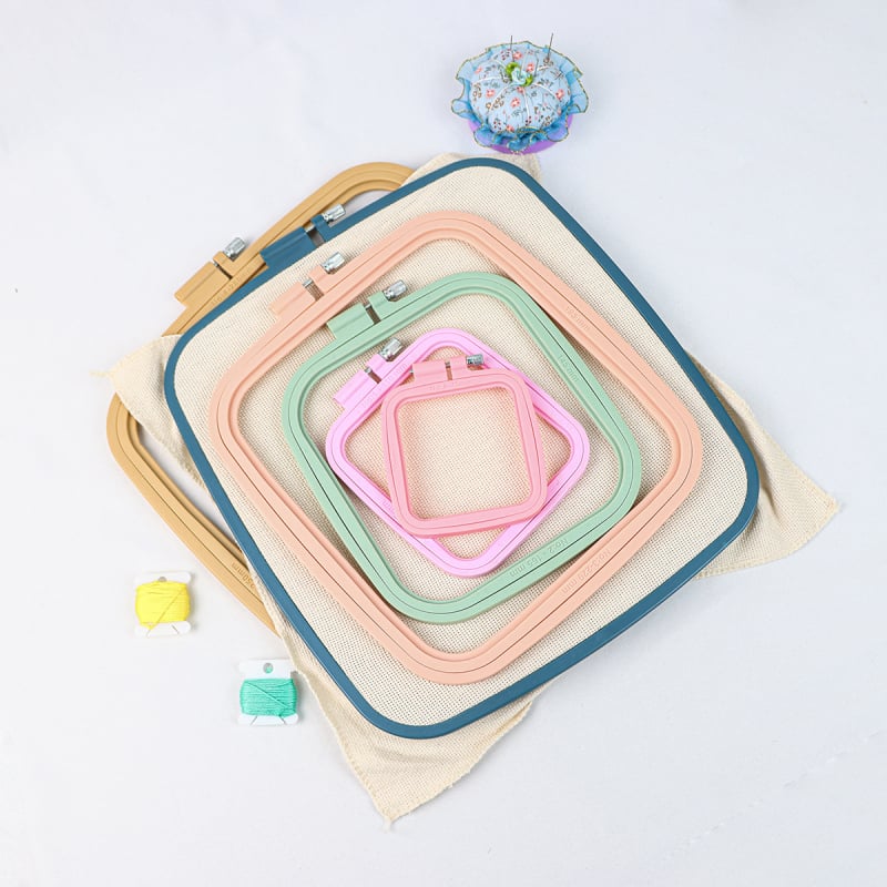 Krustdūrienu komplekts ar ABS plastmasas riņķi, 11CT audums, motīvs: personāži, DIY šūšana