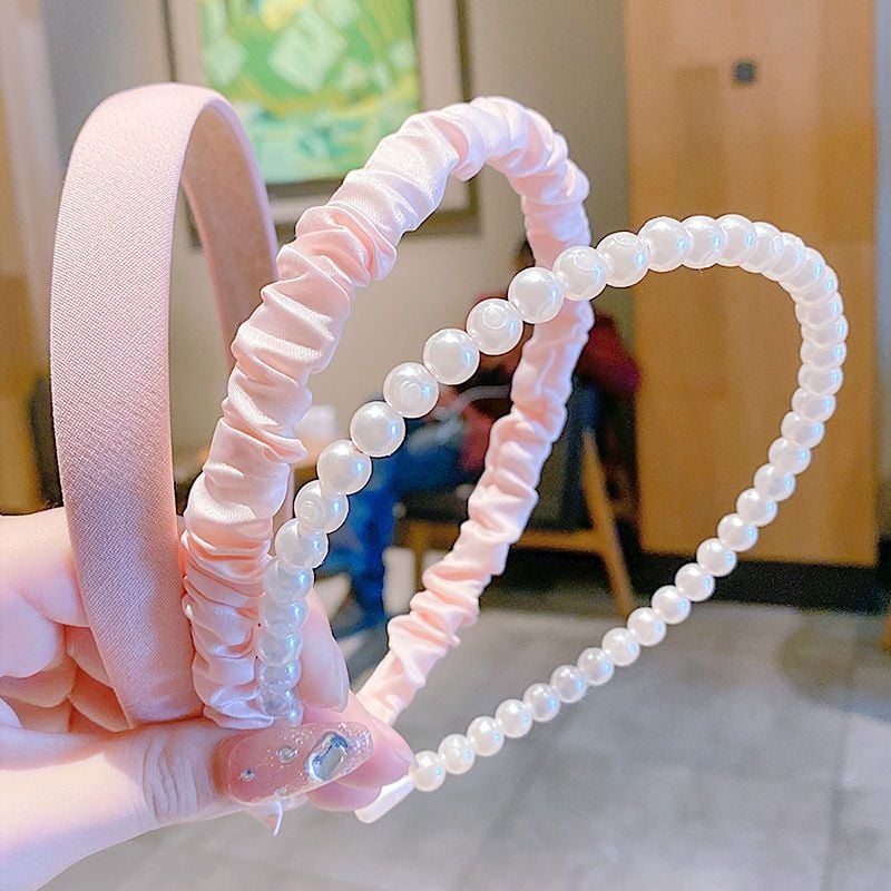 Roku darīta satīna galvas lente ar pērlītēm meitenēm - dabīgs stils, svaigs un salds