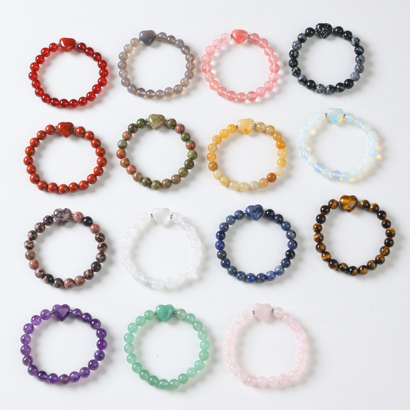 Karkötő - Szív alakú ametiszt kristály, kézzel készített gyöngyök, egyszerű uniszex stílus