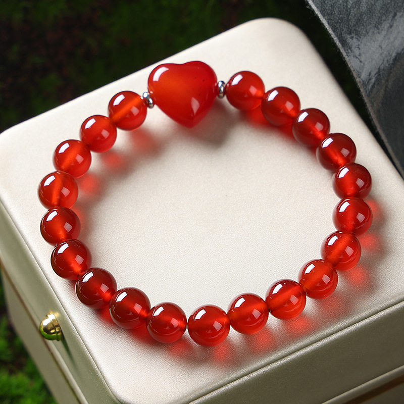 Karkötő - Szív alakú ametiszt kristály, kézzel készített gyöngyök, egyszerű uniszex stílus