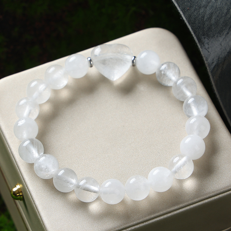 Karkötő - Szív alakú ametiszt kristály, kézzel készített gyöngyök, egyszerű uniszex stílus