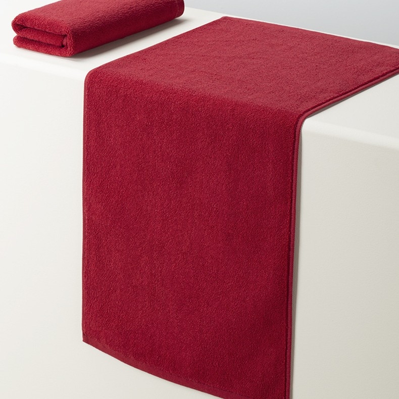 Prosop în cutie cadou, 90 g bumbac cu fibre lungi, țesătură simplă, fir pieptănat, logo personalizabil