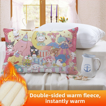 Divpusēja spilvendrāna bērniem Kuromi ar flīsa oderi, digitālā apdruka, 100% poliesters