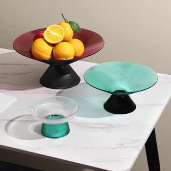 Stikla augļu plate Eiropas stilā ar gaišu luksusa retro dizainu, Autonomy zīmols, uzsākta 2021. gadā.