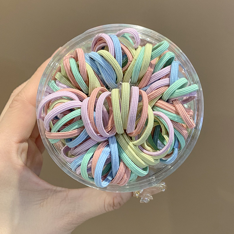 Hajgumi kevert anyagból, egyszerű stílus, nyár 2025, Fashion Commute