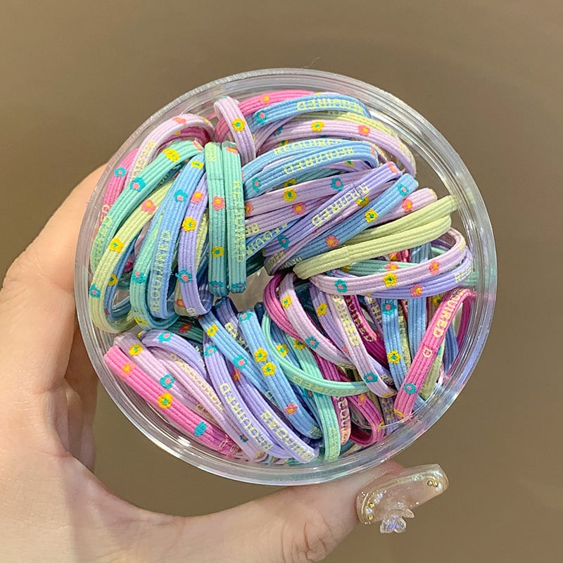 Hajgumi kevert anyagból, egyszerű stílus, nyár 2025, Fashion Commute