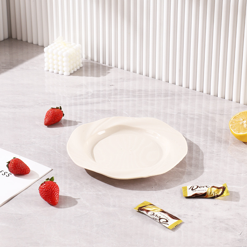 Laijushun augļu plāksne, plastmasa, jauns ķīniešu stils, izlaists 2025. gadā.