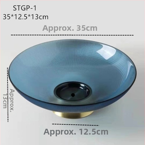 Stikla augļu šķīvis – mūsdienīgs vieglais luksuss, pirmās klases kvalitāte, uzkodas un žāvēti augļi, dzīvojamai istabai kā dekors.