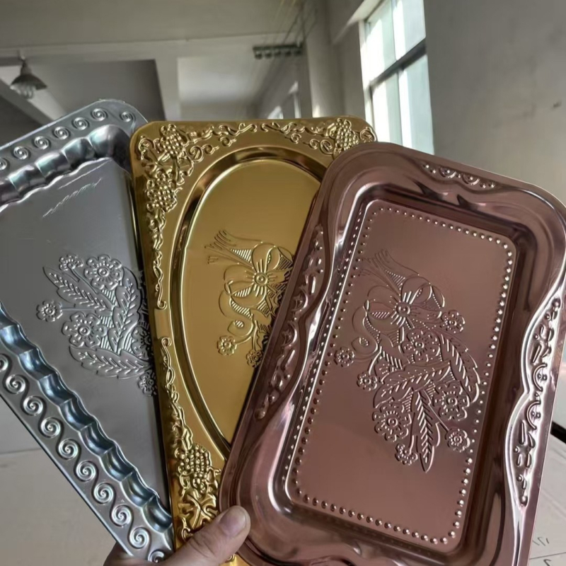 Nerūsējošā tērauda zeltītais trauks – reljefa pārklājums, franču retro stils – taisnstūra vai apaļa forma, rotaslietu un servēšanas trauks