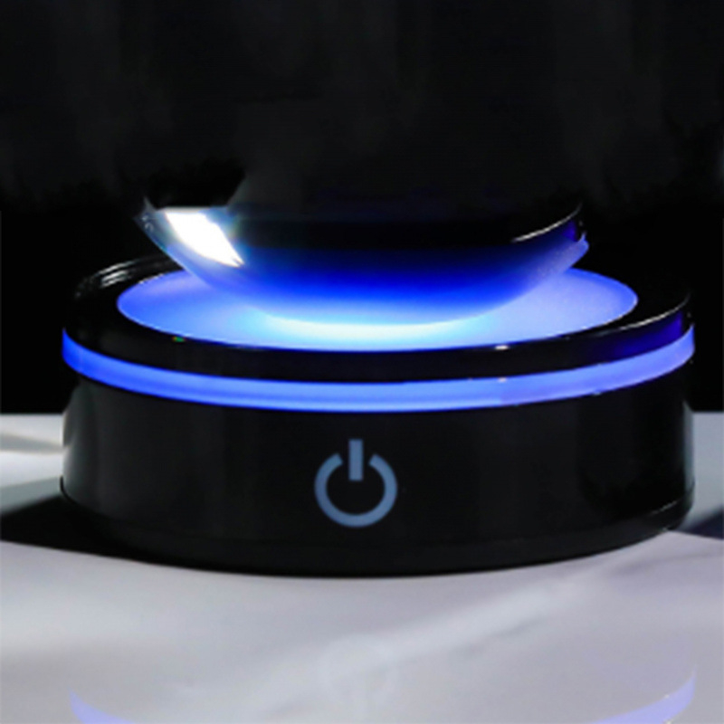 Nakts gaismas dekors ar pieskāriena sensoru, seši mirgošanas režīmi un dubultā lampas pamatne — plastmasa, mūsdienīgs stils