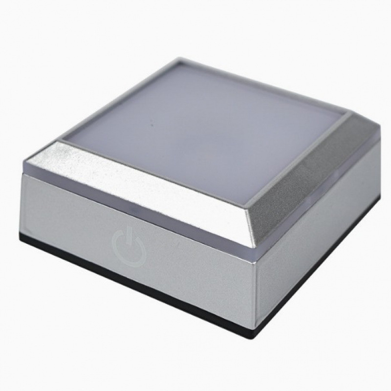 Nakts gaismas dekors ar pieskāriena sensoru, seši mirgošanas režīmi un dubultā lampas pamatne — plastmasa, mūsdienīgs stils