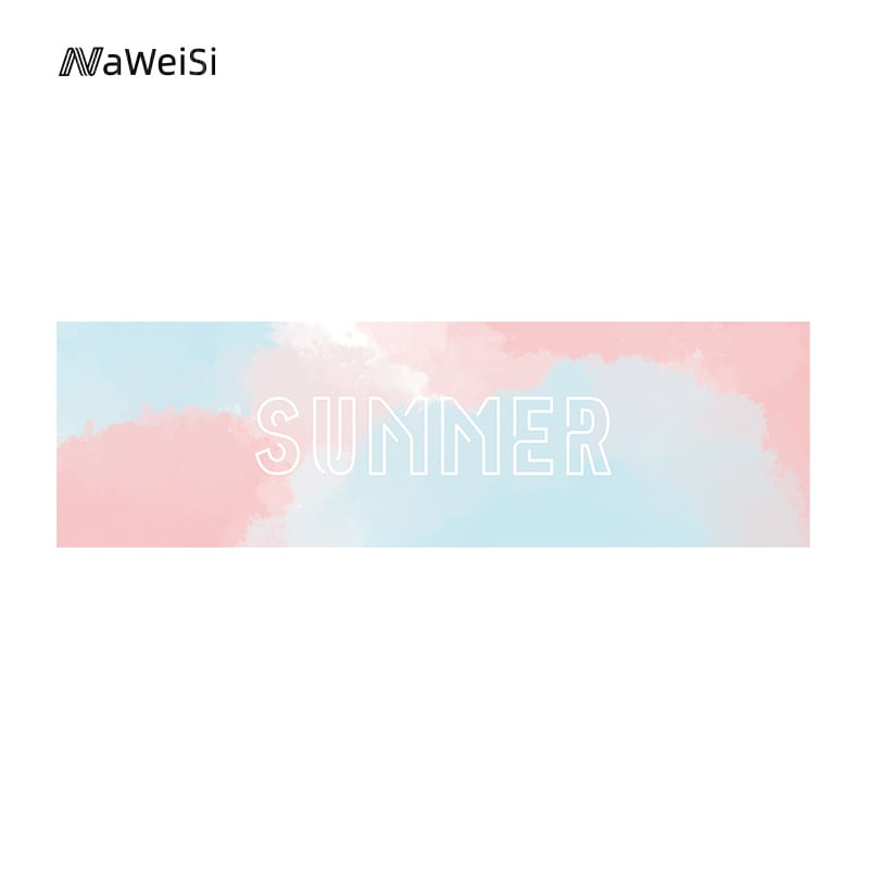 Navis mikrofibras sporta dvielis – drukāts logotips, 21 pavedienu viengabalīga konstrukcija, ātra žāvēšana, svars 180–250 g, absorbcija 5–10 s