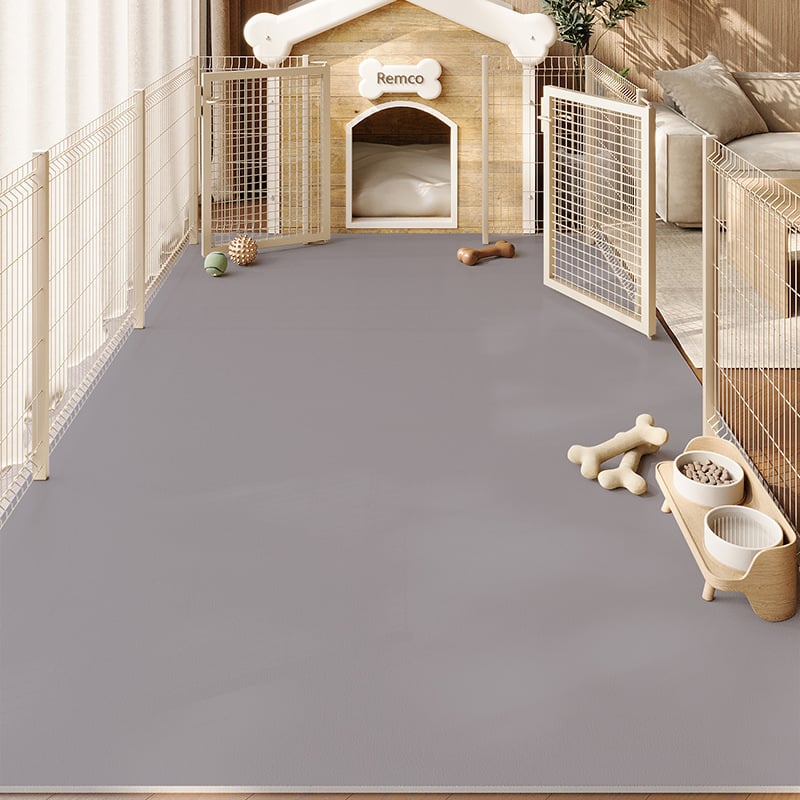 PVC paklājs mājdzīvniekiem, ūdensizturīgs un urīna noturīgs, viegli kopjams, kvadrāta forma, vienkrāsains dizains, piemērots dzīvojamajai istabai