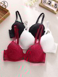 Csipkés melltartó állítható pántokkal, vékony formázott kosarakkal, fő anyag: nejlon, bélés: spandex, hátoldali 4 sor záróval