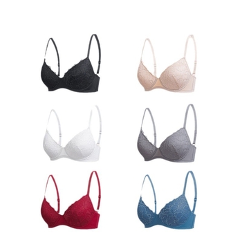 Csipkés melltartó állítható pántokkal, vékony formázott kosarakkal, fő anyag: nejlon, bélés: spandex, hátoldali 4 sor záróval