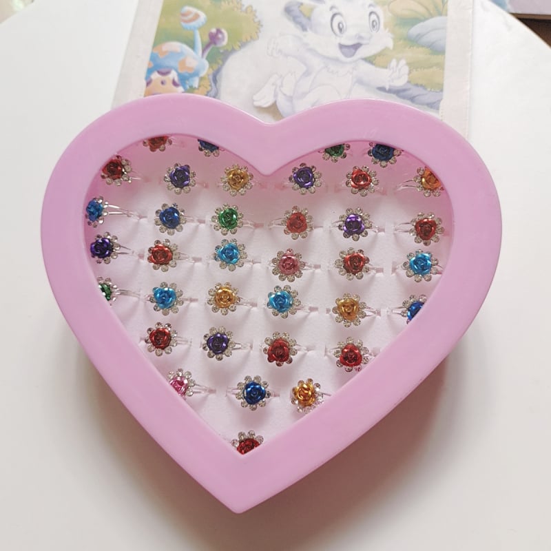 Bērnu gredzenu komplekts ar kristāla akmeņiem, regulējams, sirds formas dāvanas kastē, 36 gab., japāņu un Dienvidkorejas stils bērniem