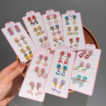 Bērnu klipses auskari ar zaķīša kulonu, karikatūras stils, roku darbs no sakausējuma, vecuma diapazons 3–10 gadi