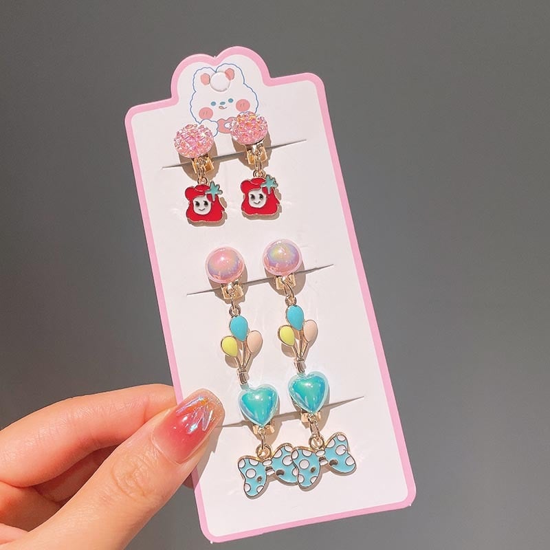 Bērnu klipses auskari ar zaķīša kulonu, karikatūras stils, roku darbs no sakausējuma, vecuma diapazons 3–10 gadi