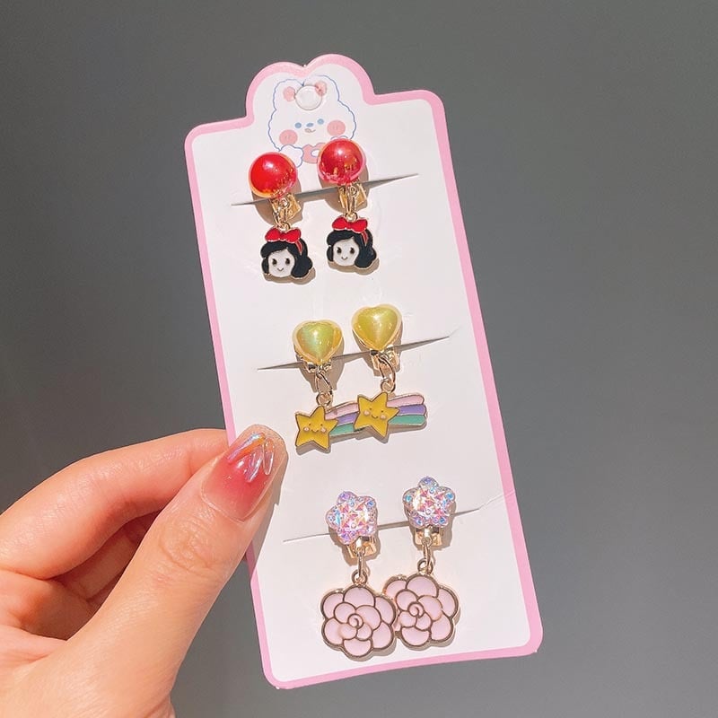 Bērnu klipses auskari ar zaķīša kulonu, karikatūras stils, roku darbs no sakausējuma, vecuma diapazons 3–10 gadi